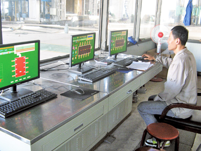 全自動加熱爐、正火爐操作室